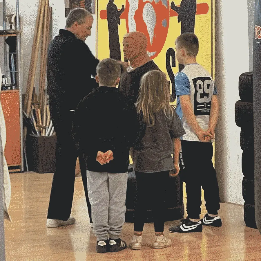 Kids Wing Tzun — Selbstbehauptung & Rollenspiele